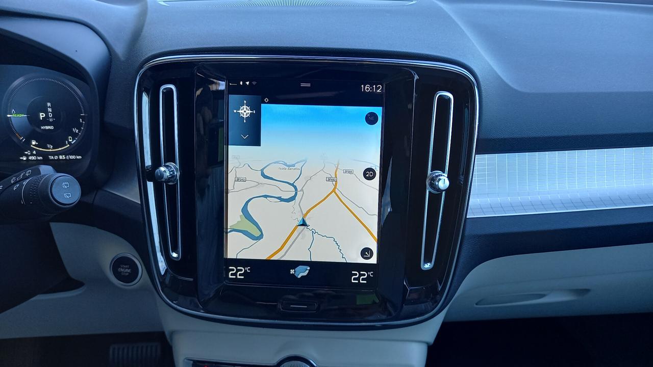 Volvo XC40 T5 Recharge Plug-in Hybrid Inscription Expression auto