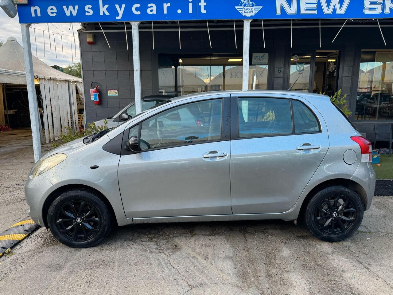 Toyota Yaris 1.0 5 porte