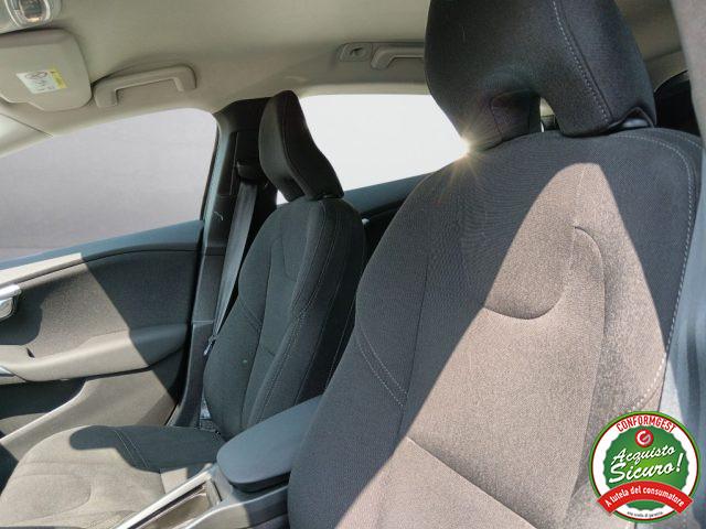 VOLVO V40 D2 Business Navi