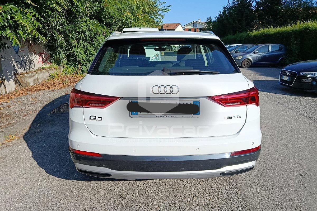 AUDI Q3 35 TDI S tronic Business Advanced