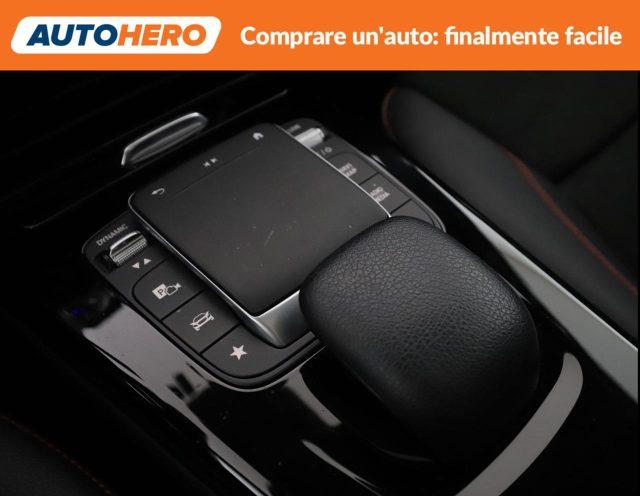 MERCEDES-BENZ A 200 Sport