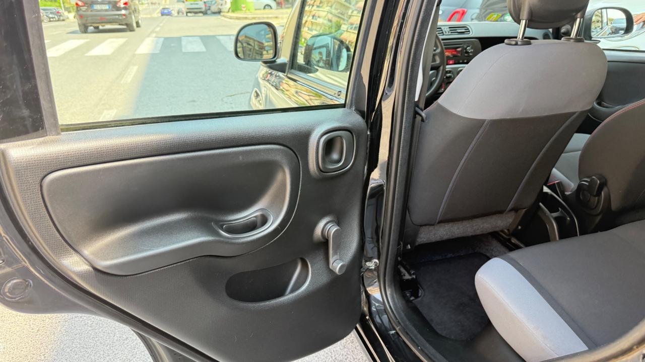 Fiat Panda 1.2 Lounge LED PDC