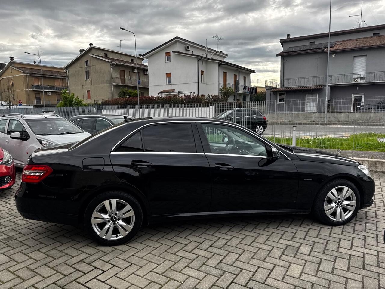 Mercedes-benz E 220 E 220 CDI BlueEFFICIENCY Executive