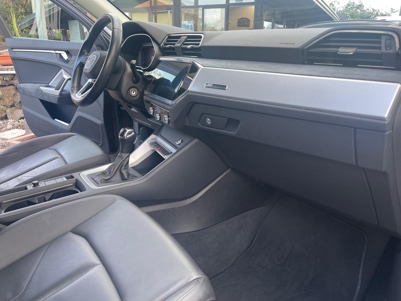 Audi Q3 35 TDI S tronic Business Advanced