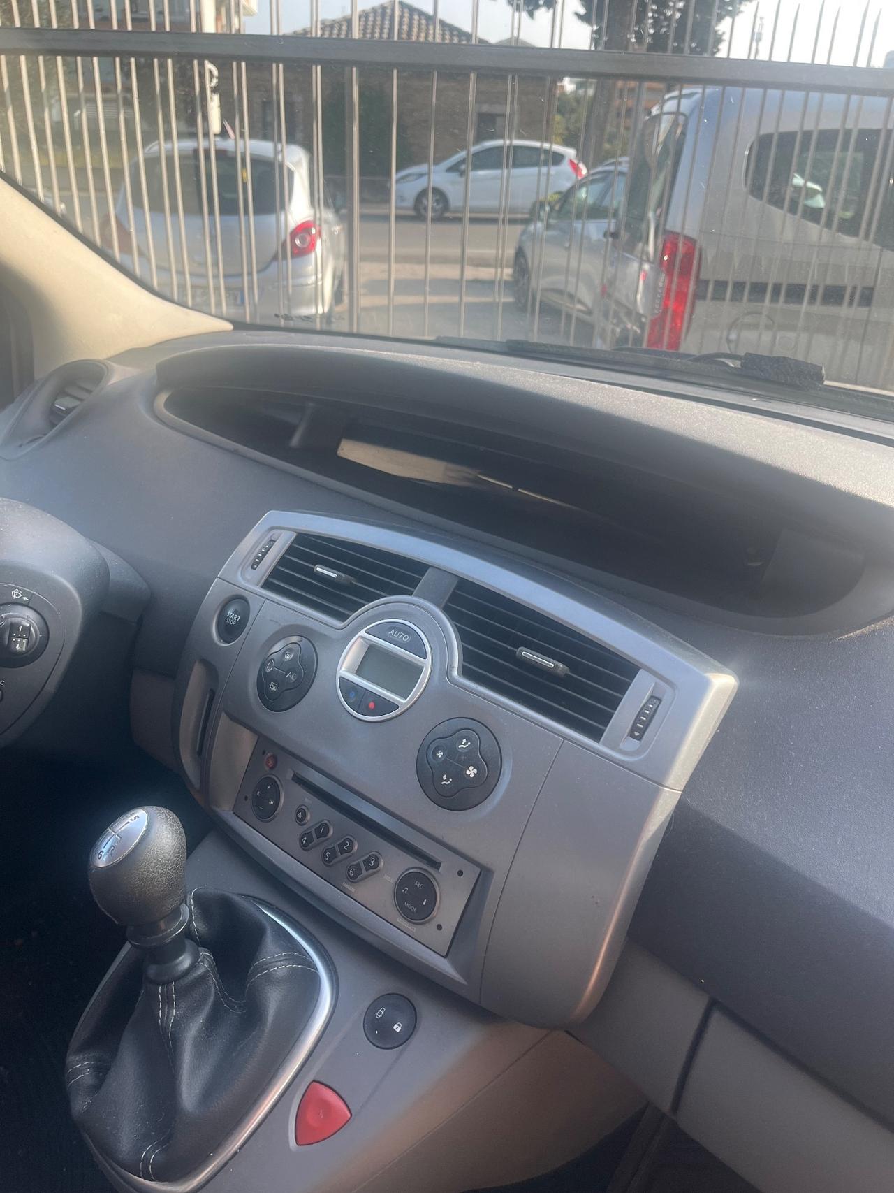 Renault Scenic Scénic 1.5 dCi/105CV Conquest