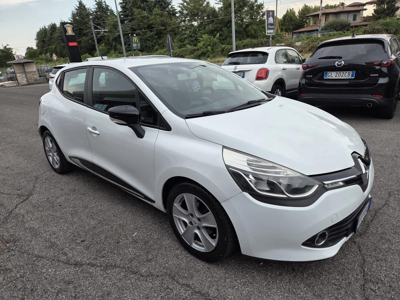 Renault Clio 1.2 75CV 5 porte Wave NEOPATENTATI