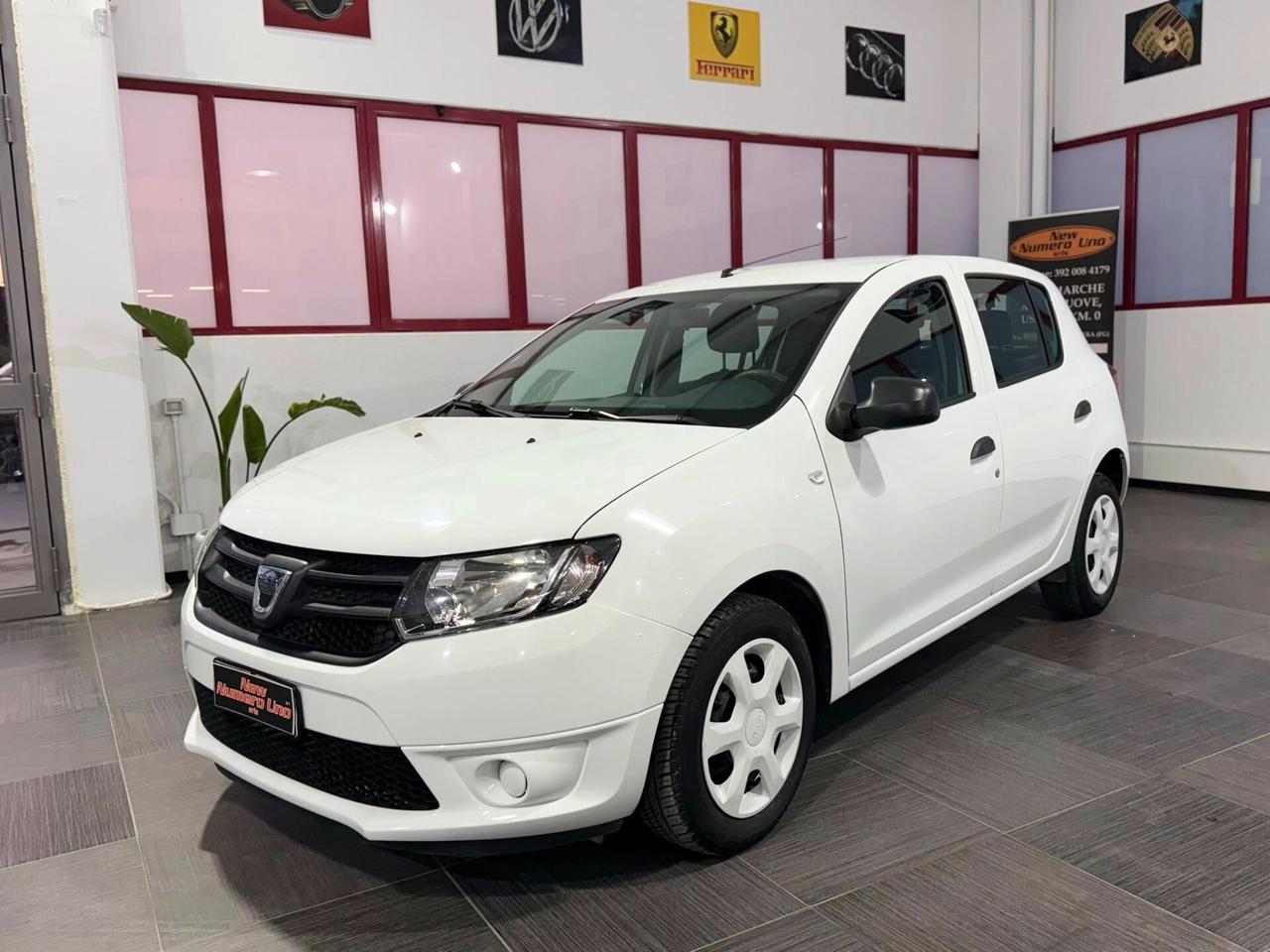 Dacia Sandero 1.2 benzina 75CV Serie Speciale Laureate Family
