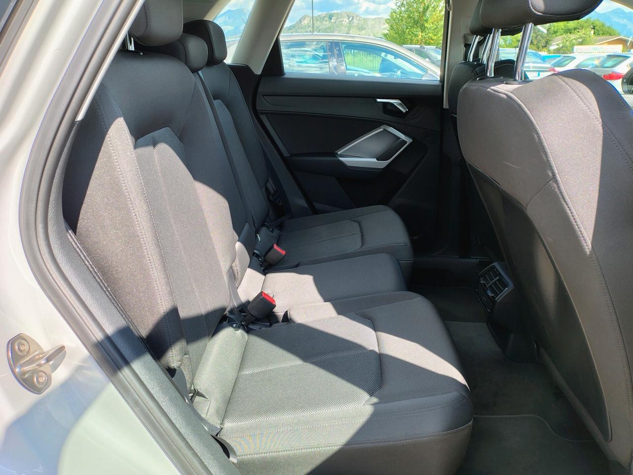 Audi Q3 40 TDI quattro S tronic S line edition