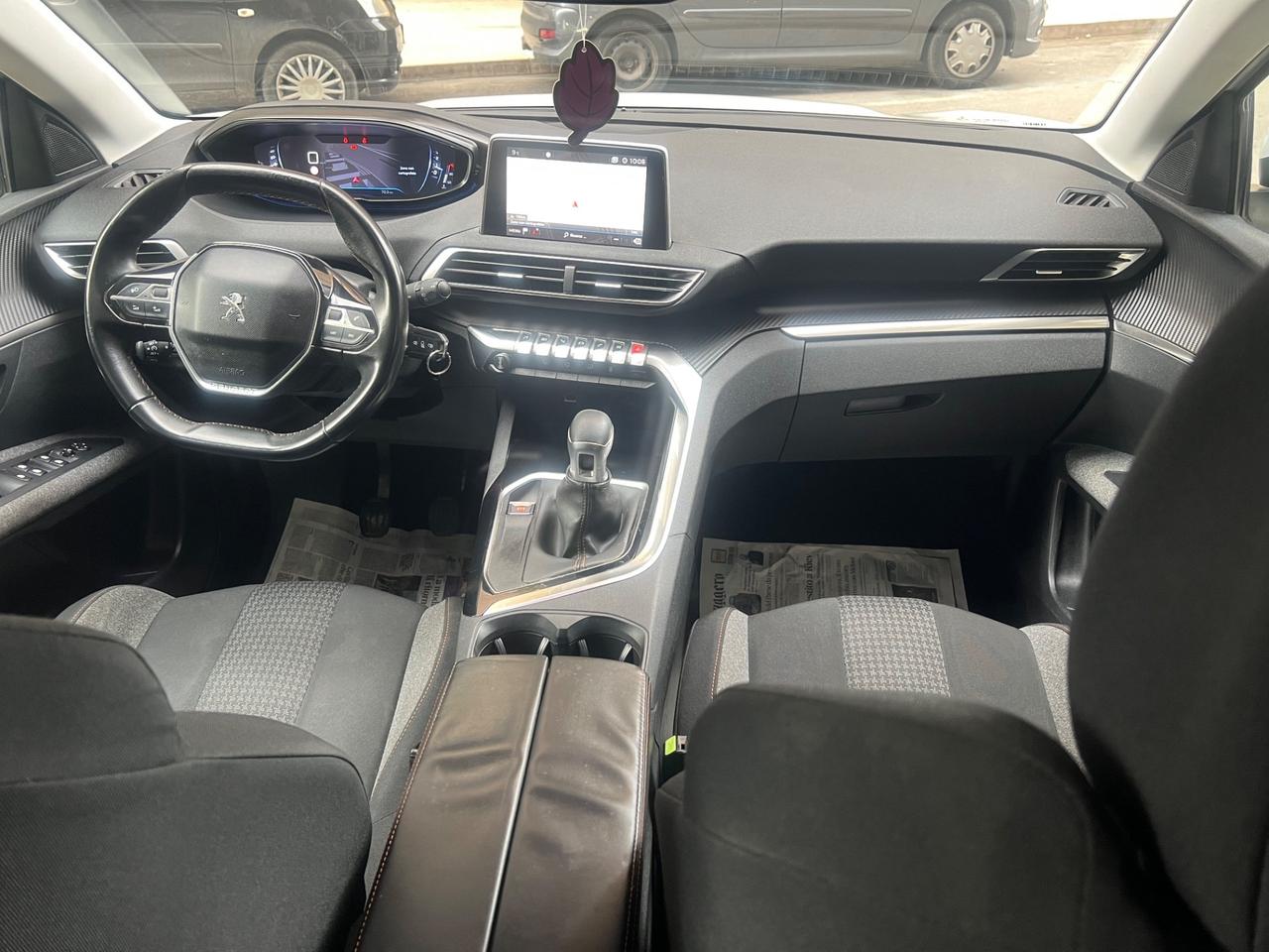 PEUGEOT 3008 1.6 HDI 120 CAVALLI NAVI LED