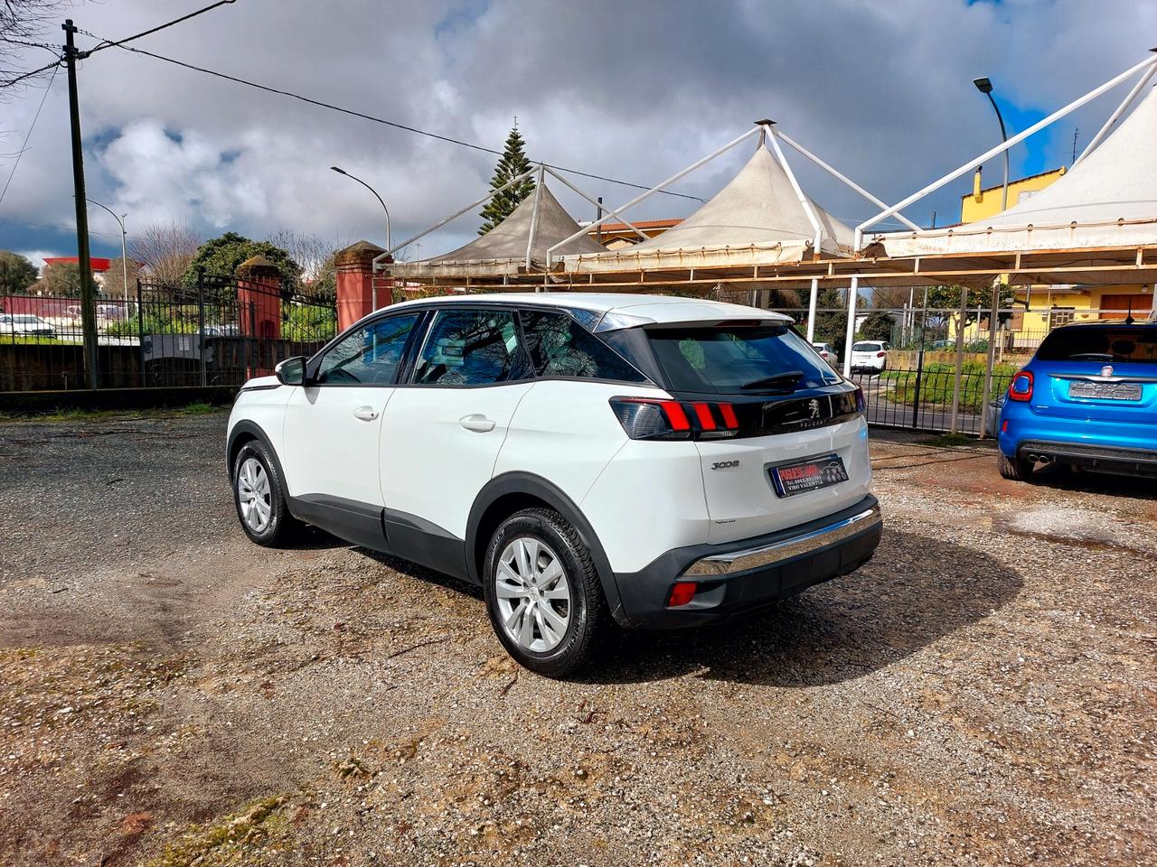 Peugeot 3008 1.5 130CV Business EAT8 Business-2020