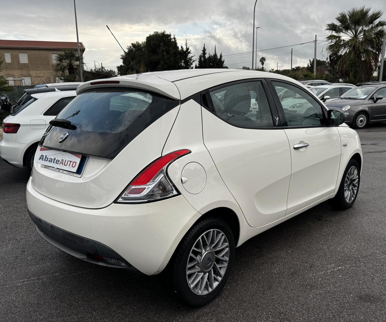 Lancia Ypsilon 1.3 MJT 16V 95 CV 5 porte S&S Platinum