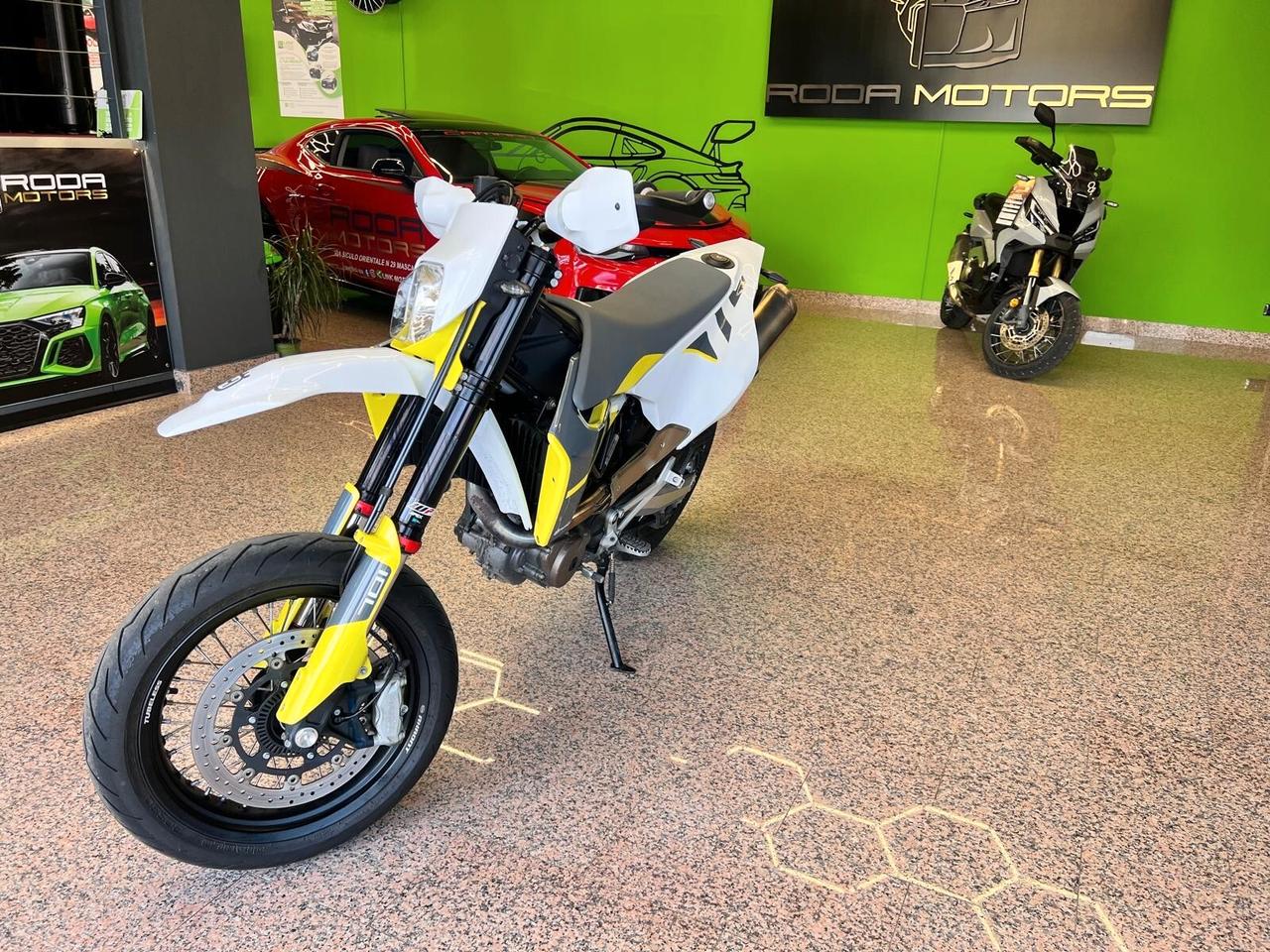 Husqvarna 701 Supermoto - 2023