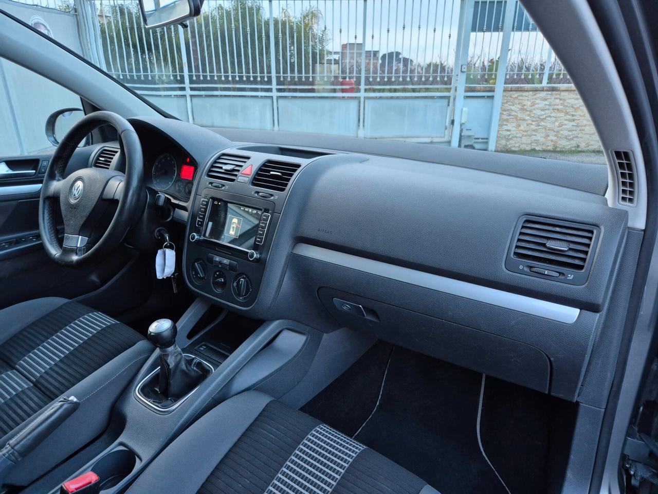 Volkswagen GOLF 1.6 GPL NUOVA FULL OPTIONAL