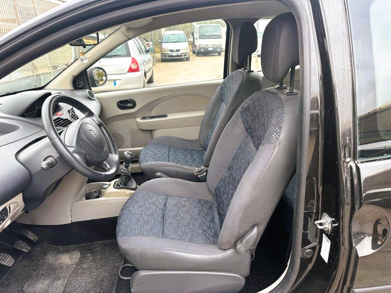 Renault Twingo 1.2 8V Authentique