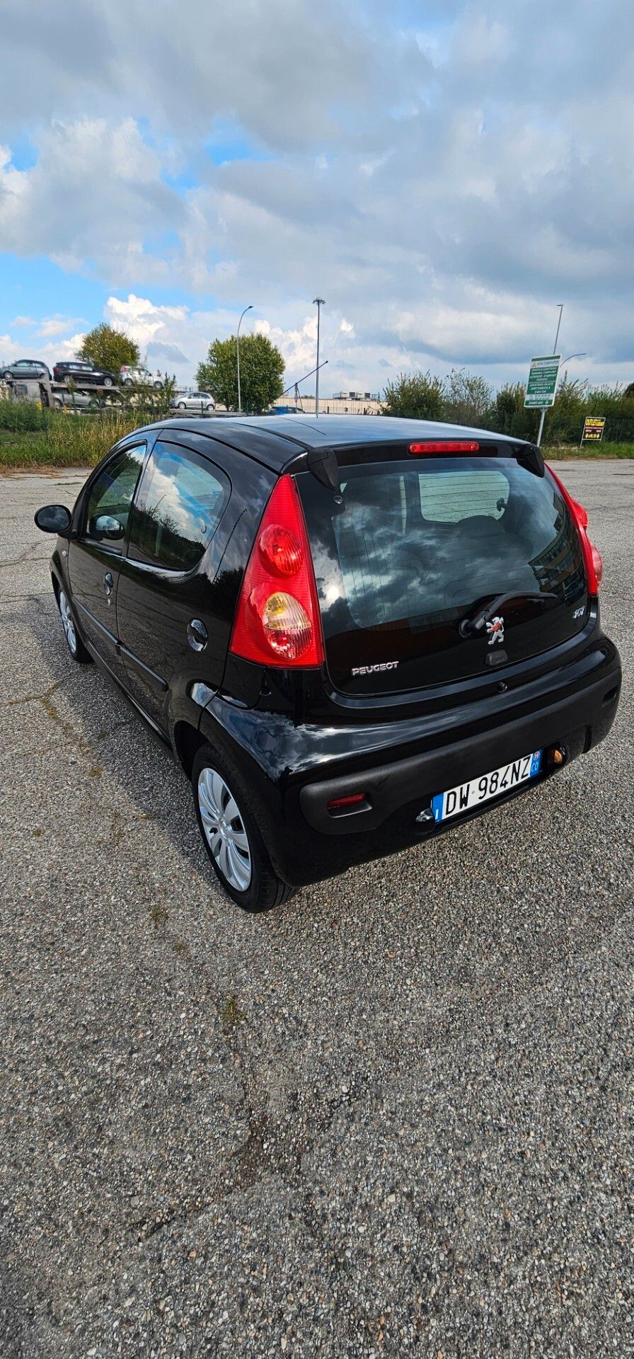 Peugeot 107 2009 photo 5