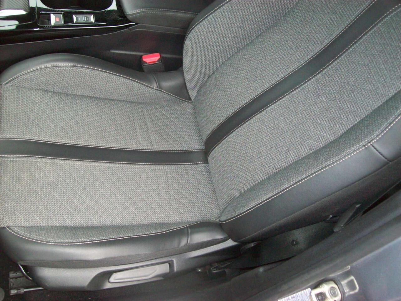 Peugeot 2008 PureTech 130 S&S EAT8 Allure