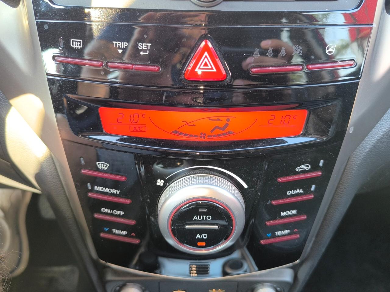 Ssangyong Tivoli 1.6d 2WD Be Visual Hot Aebs