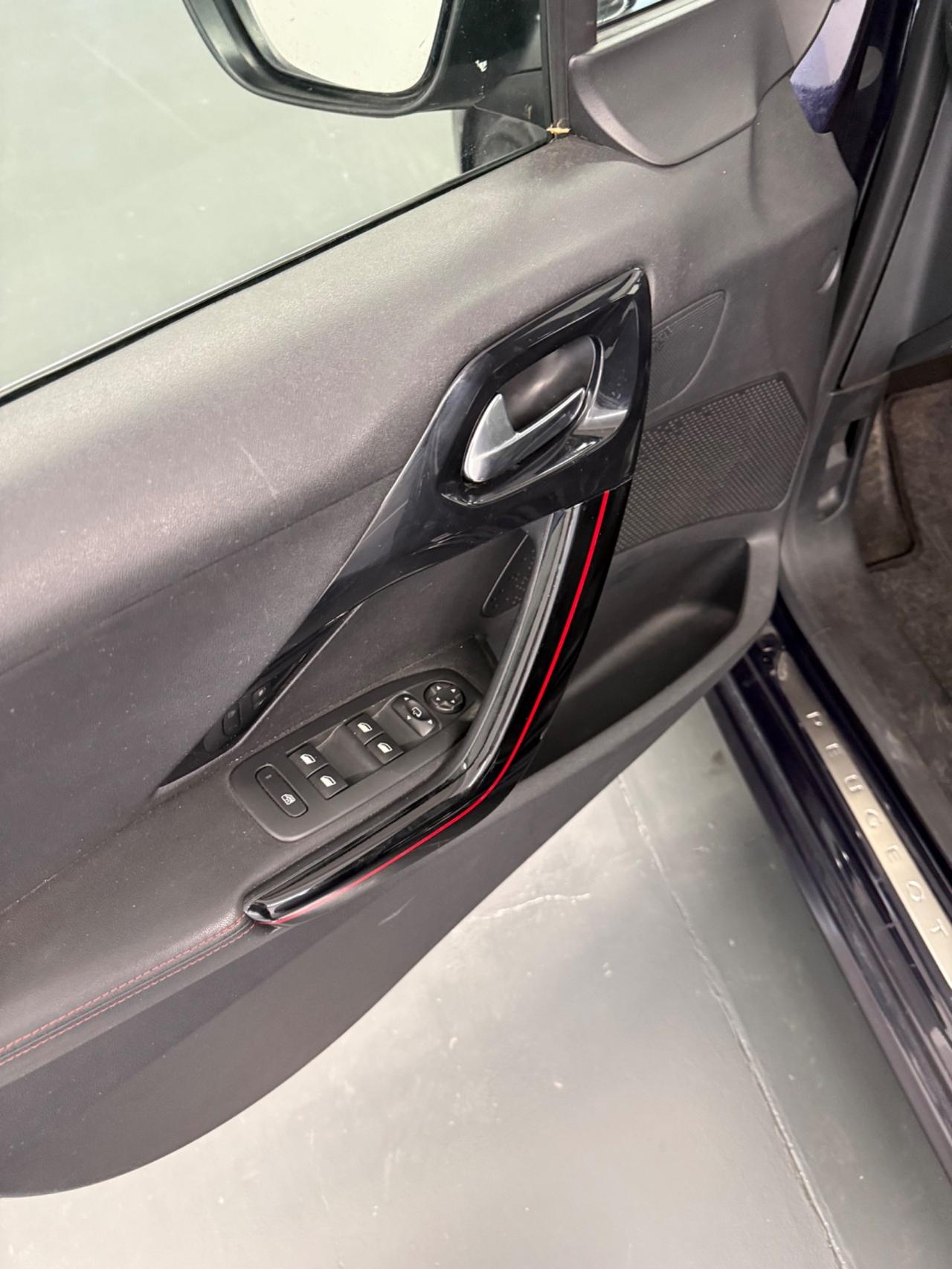 Peugeot 208 PureTech Turbo 110 EAT6 S&S 5 porte GT Line