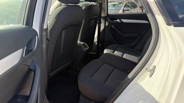 AUDI Q3 2.0 TDI 150 CV Business