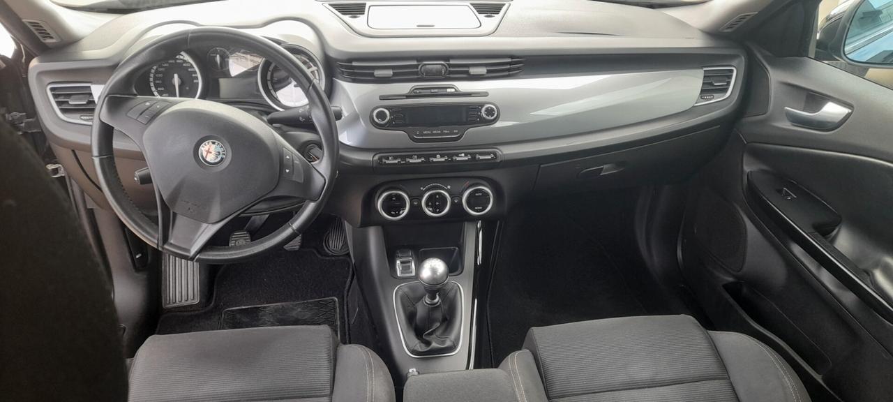 Alfa Romeo Giulietta 2.0 JTDm-2 140 CV Distinctive