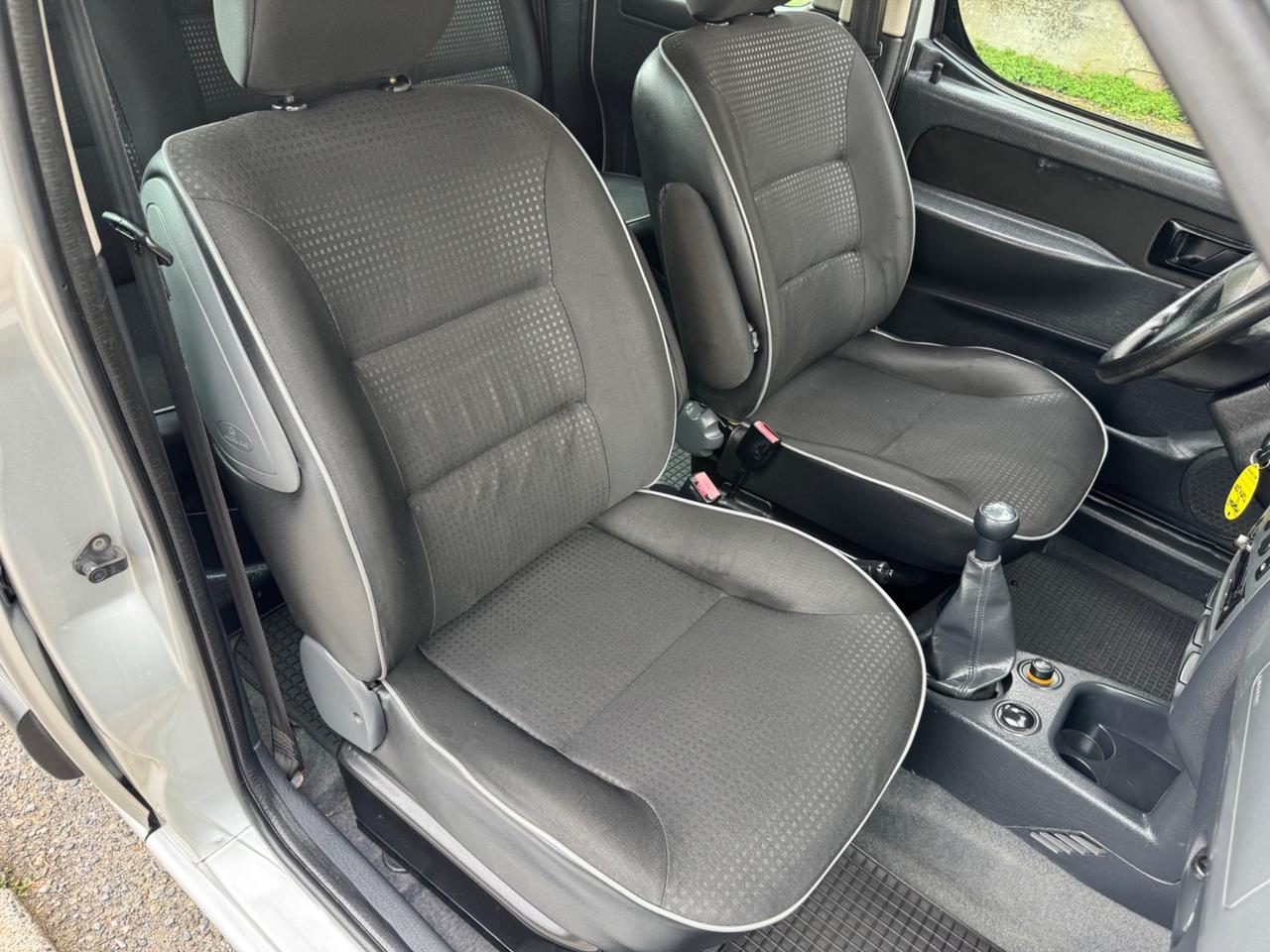 Peugeot Ranch 4 Posti