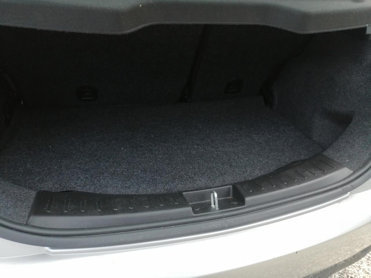 Lancia Ypsilon 1.2 69 CV 5 P GPL Ecochic