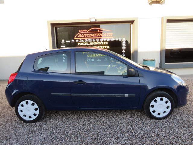 RENAULT Clio 1.2 16V 65CV 3 porte 4U Pack