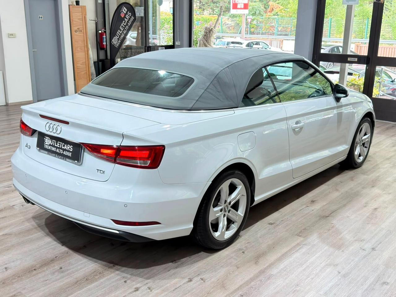 AUDI A3 CABRIO 1.6TDI 116CV SPORT 2018 LED/SENSORI