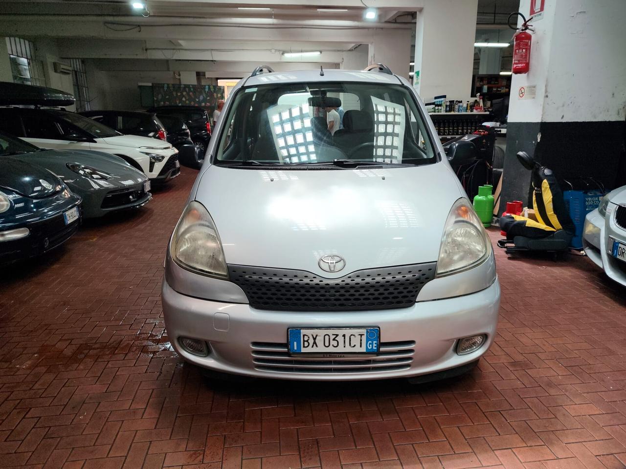Toyota Yaris Verso 1.3i 16V cat Sol