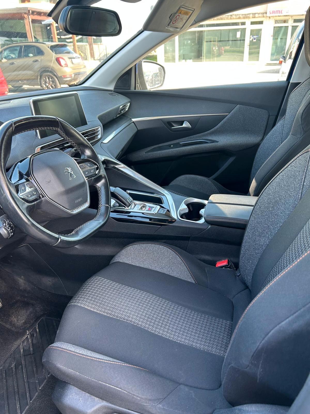 Peugeot 3008 BlueHDi 130 S&S EAT8 Allure