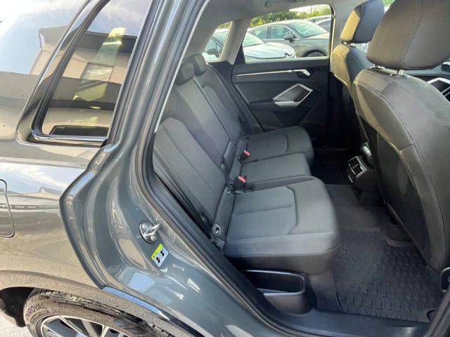 AUDI Q3 35 TDI quattro Business Advanced