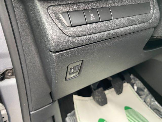 PEUGEOT 2008 BlueHDi 100 Allure