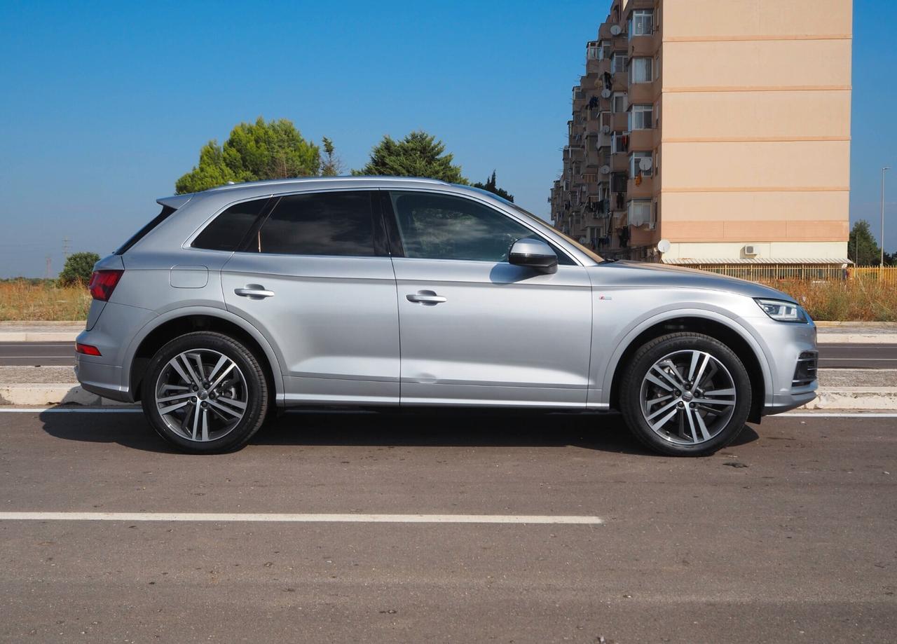 Audi Q5 40 TDI quattro S tronic line plus