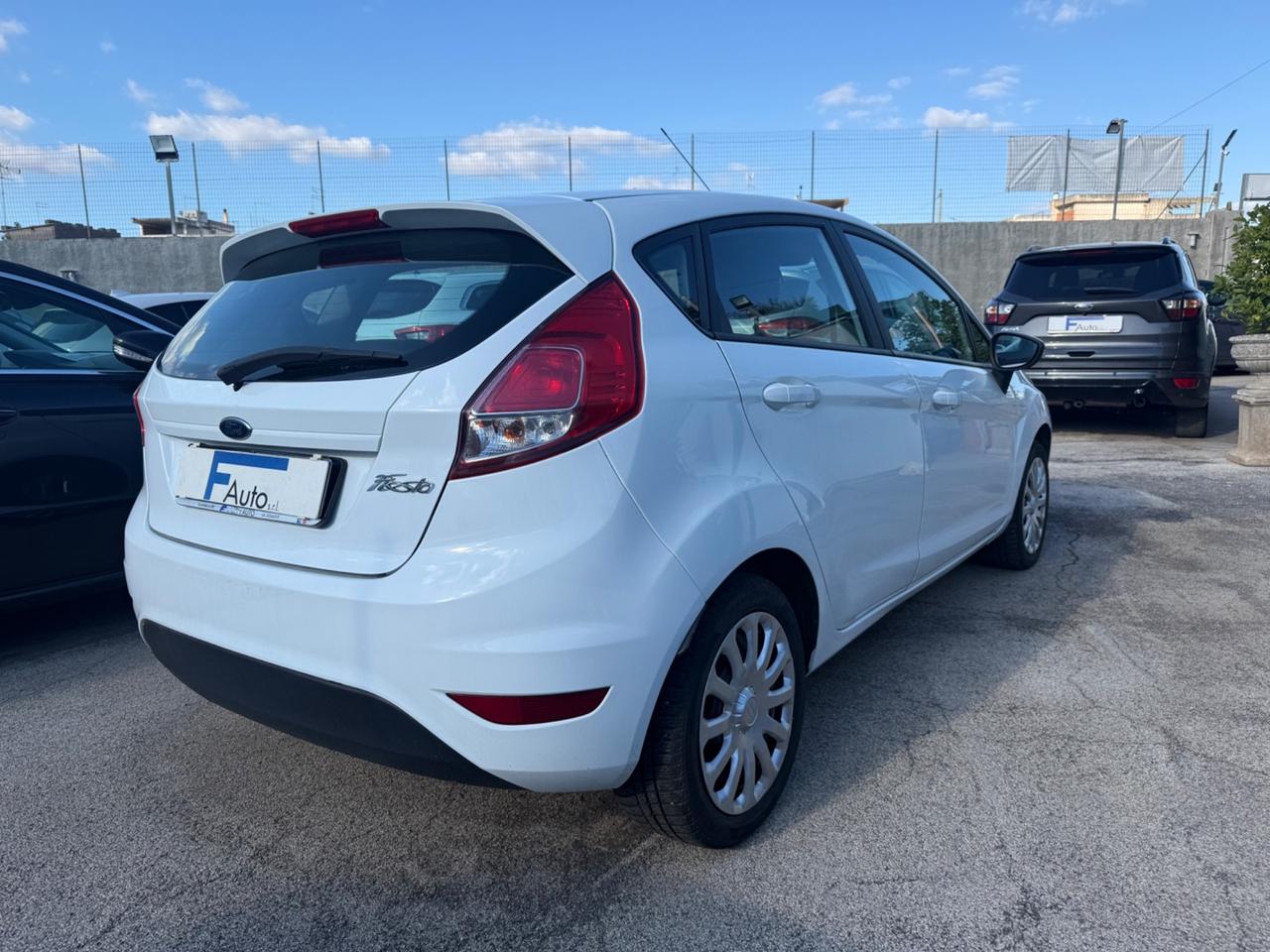 Ford Fiesta 1.4 5 porte GPL Business,Bluetooth,Clima,comandi al volante,ecc.