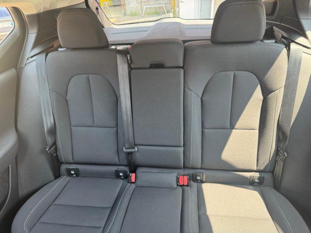 VOLVO XC40 T2 Momentum Pro (AUTOCARRO N1)