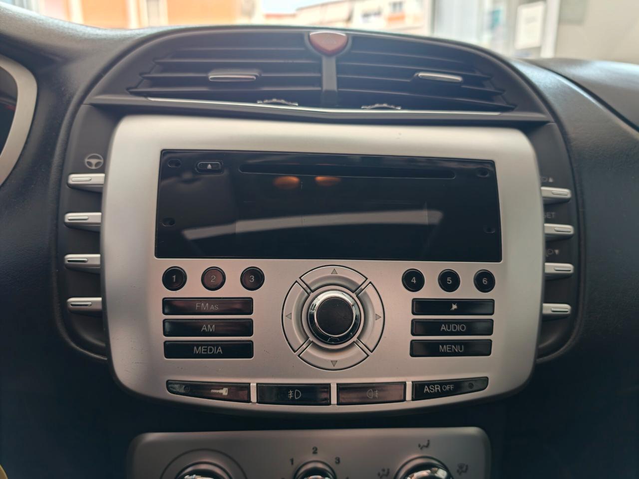 Lancia Delta 1.6 MJT DPF Silver