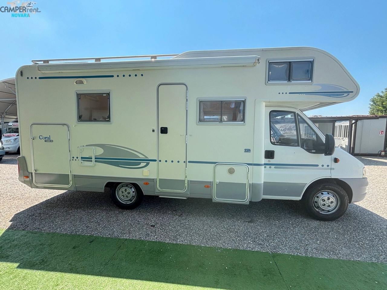 ADRIA ADRIATIK CORAL 680 SK - Mansardato con letti a castello in coda