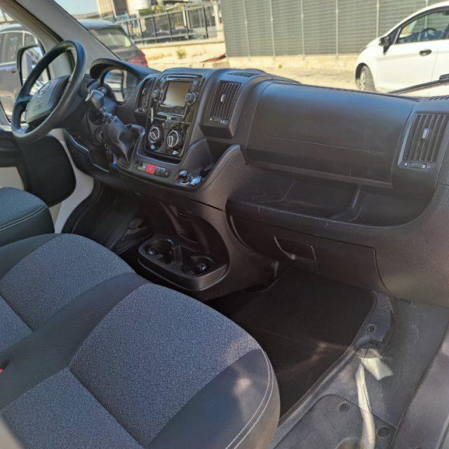 FIAT DUCATO MAXI 35 LH1 2.3 MJT CASSONE CON GRU 7 POST