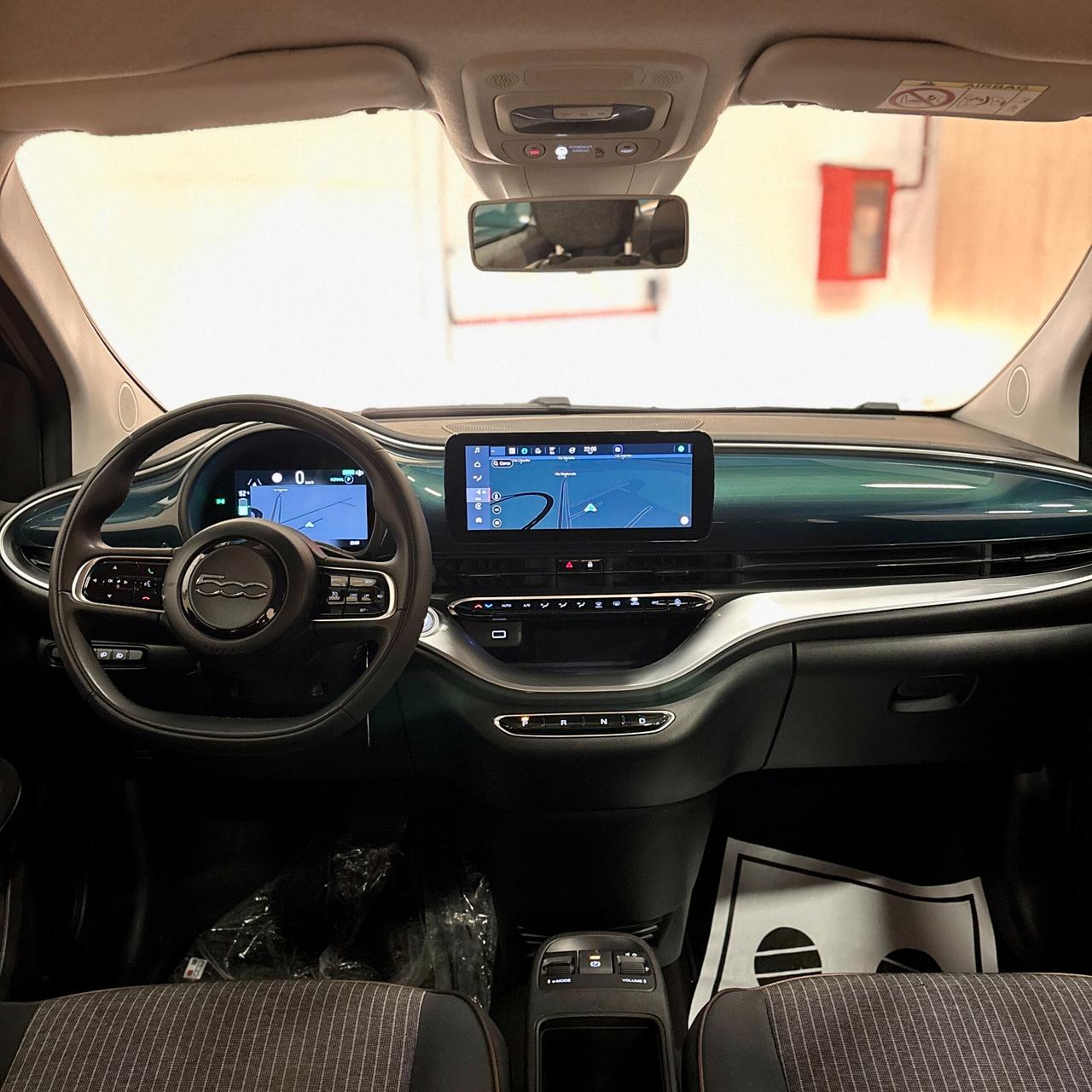 Fiat 500 500e Berlina 42 kWh Icon