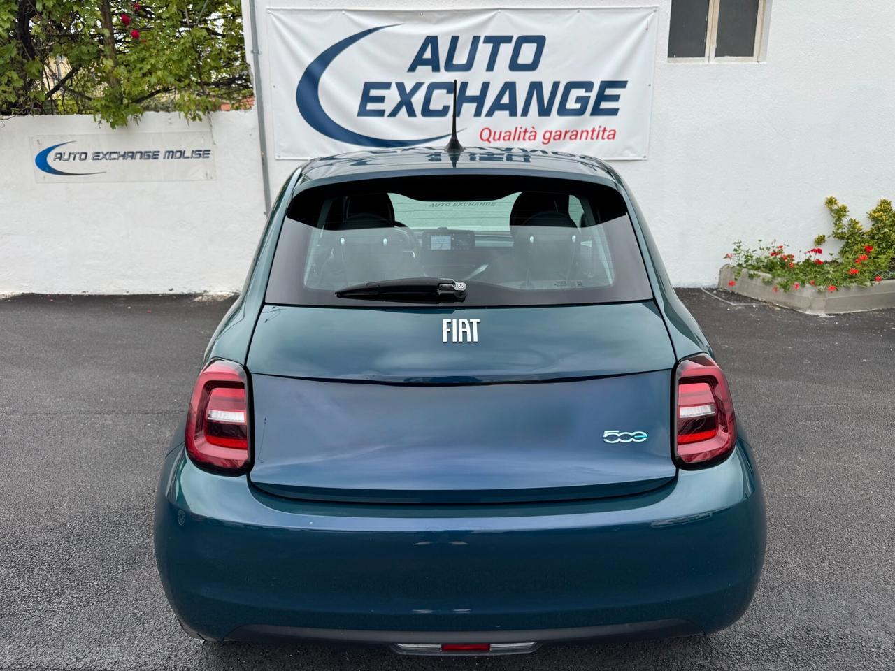 Fiat 500 500e Berlina 42 kWh La Prima