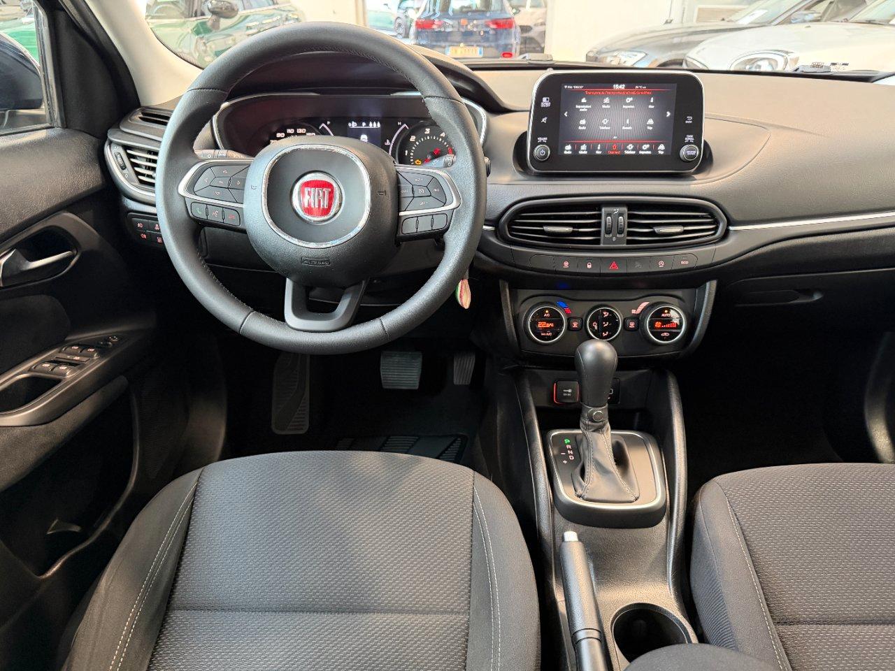 Fiat Tipo 5 Porte 1.6 mjt Lounge s&s 120cv dct - Navi - Carplay - Telecamera