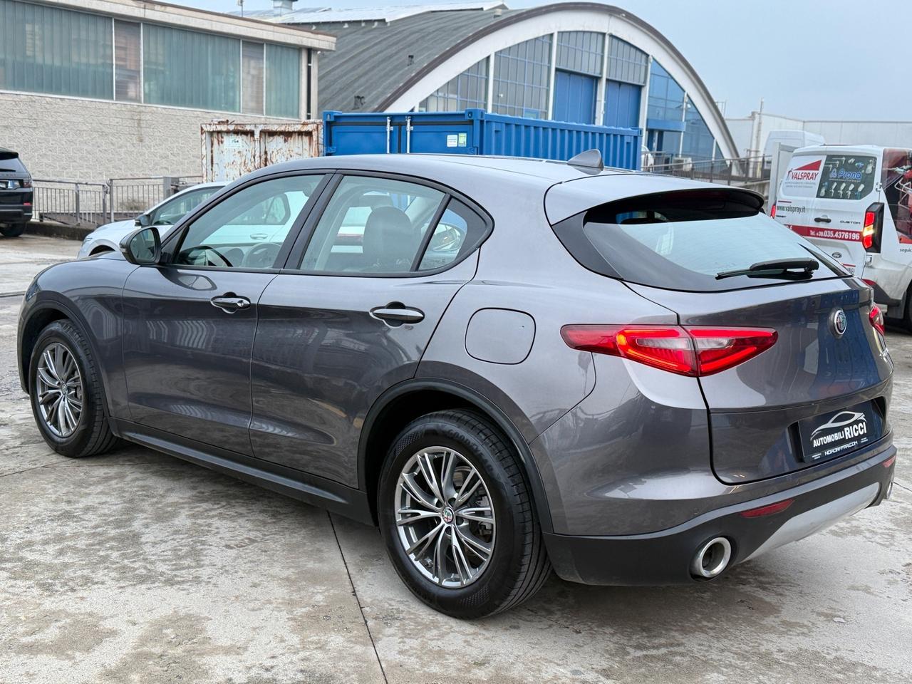 Alfa Romeo Stelvio 2.2 Turbodiesel 180 CV AT8 RWD Executive