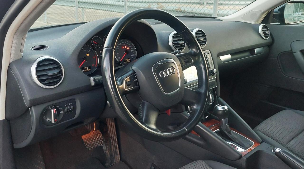 AUDI A3 SPORTBACK-CAMBIO AUTOMATICO-2.0 S.TRONIC