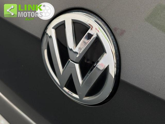 VOLKSWAGEN Golf 1.5 TSI DSG R-LINE KM CERT PARI AL NUOVO.
