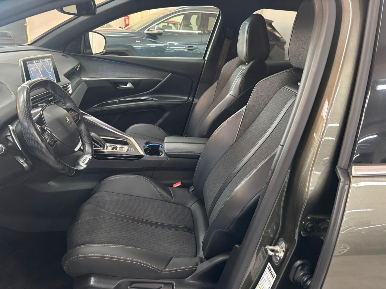 Peugeot 3008 BlueHDi 130 EAT8 GT Line
