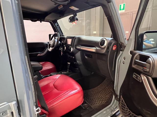JEEP Wrangler Unlimited 2.8 CRD Rubicon Auto SOFT + HARD TOP