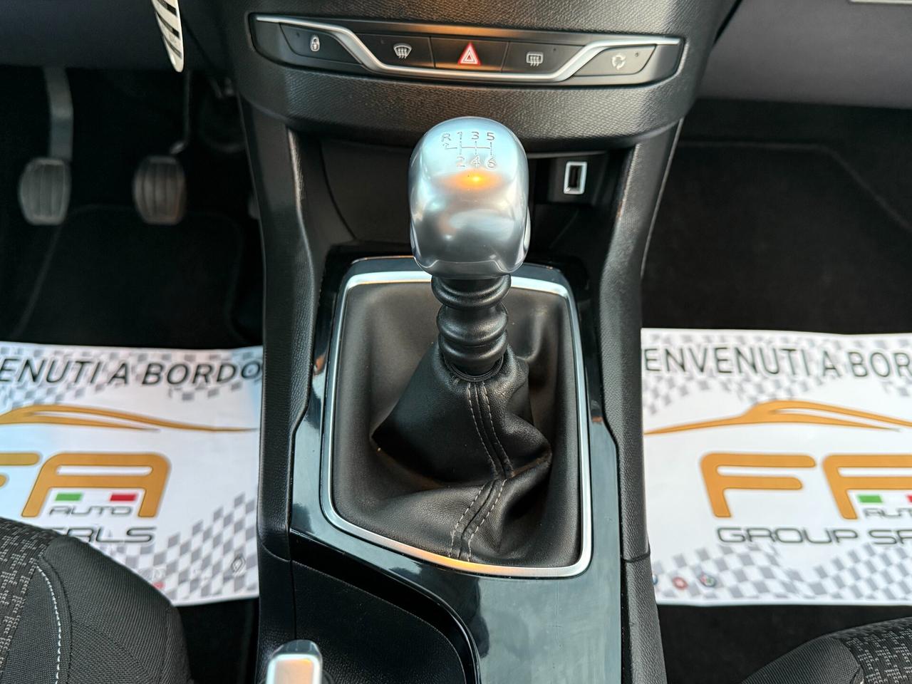 Peugeot 308 BlueHDi 100 S&S SW NAVI CARPLAY - 2019