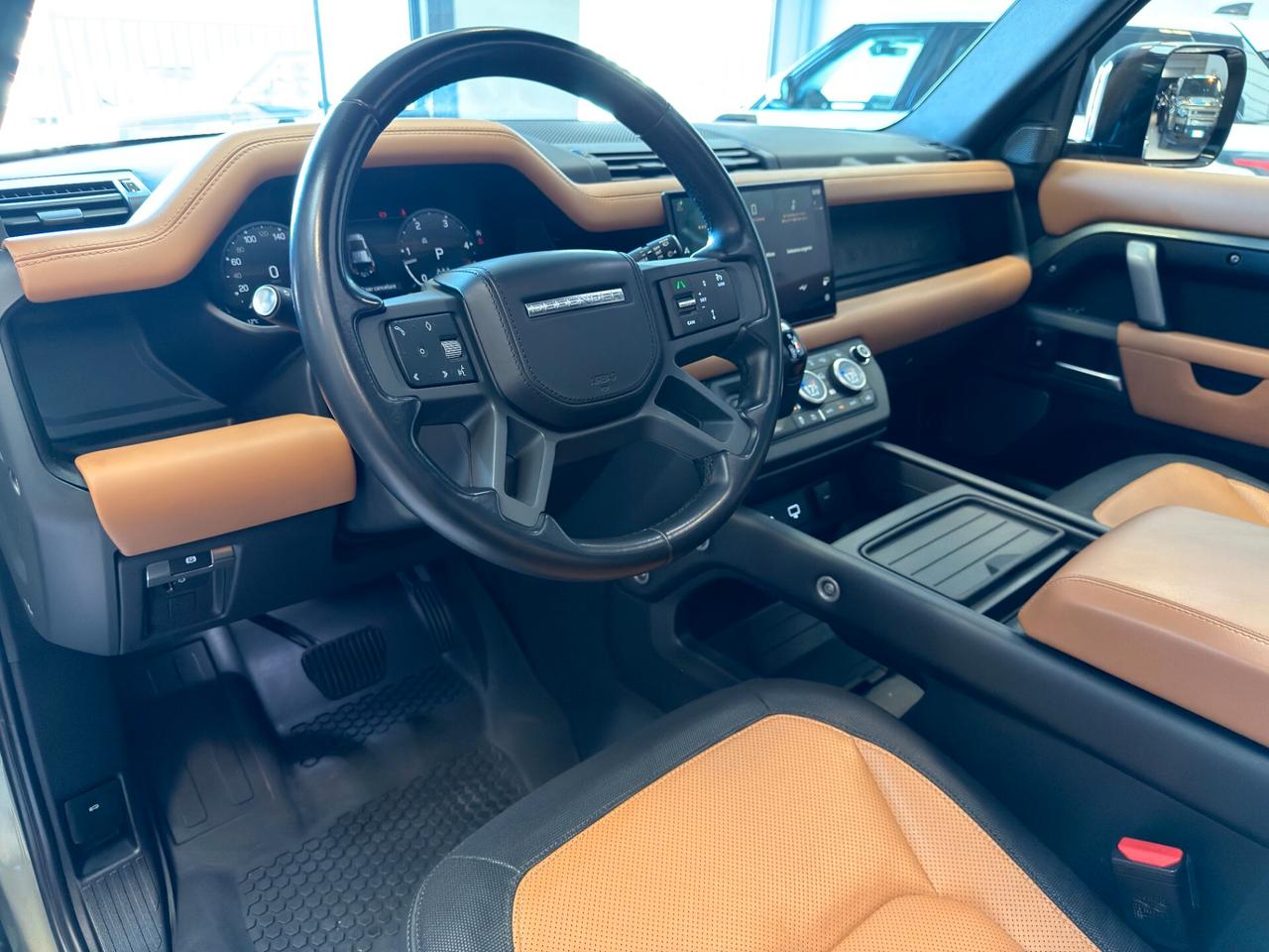 Land Rover Defender 110 3.0D I6 250 CV AWD Auto X-Dynamic HSE GANCIO TRAINO TETTO APRIBILE