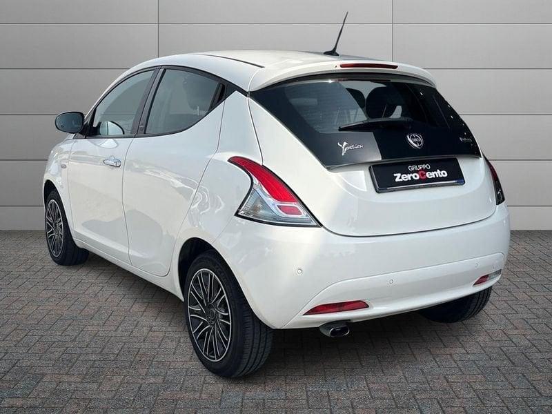 Lancia Ypsilon Ypsilon 1.0 firefly hybrid s&s 70cv