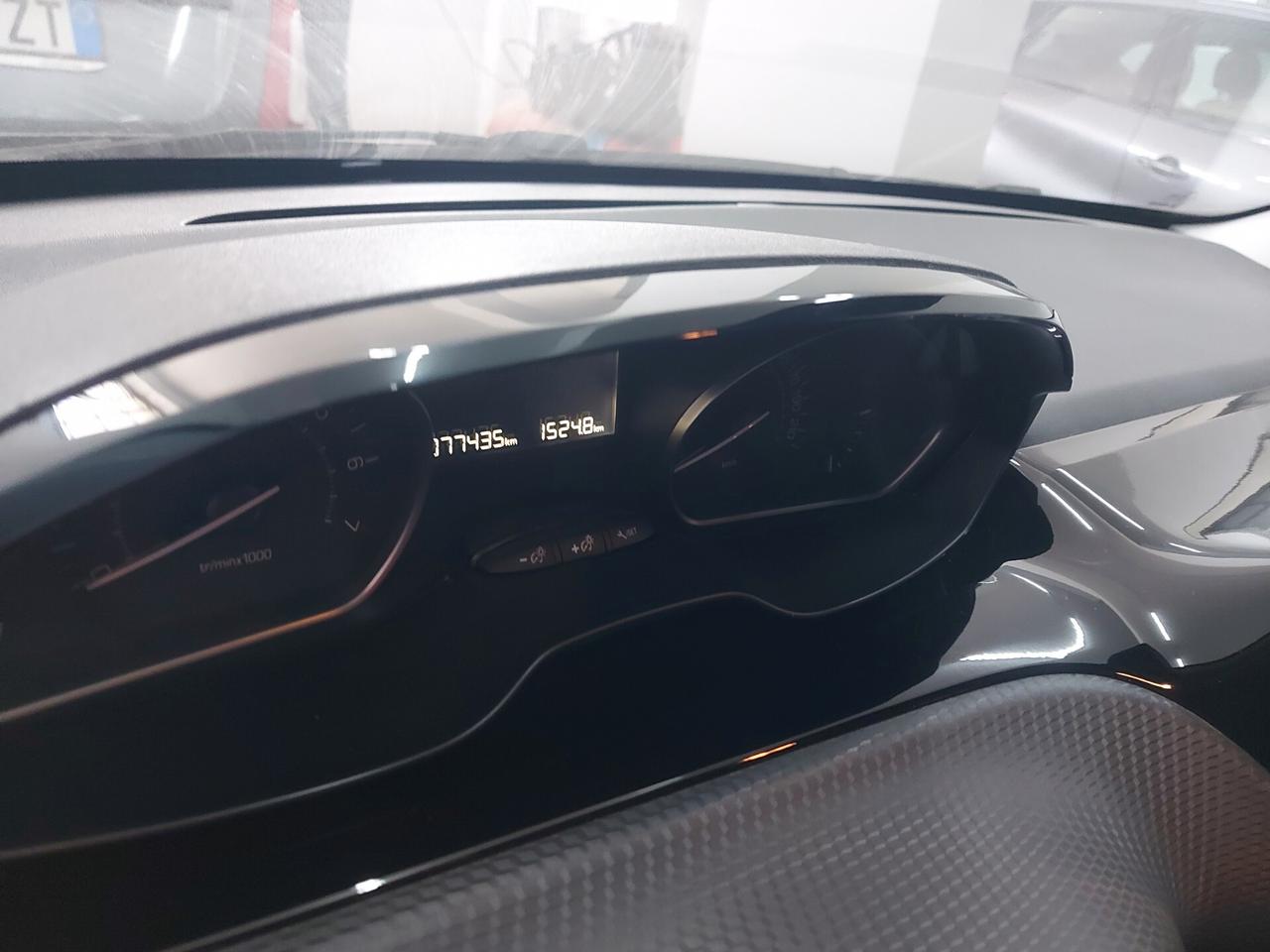 Peugeot 208 1.2benz 2019 GARANZIA TAGLIANDATA